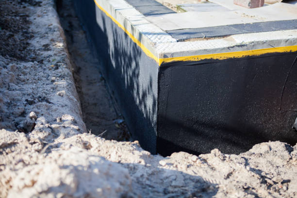 Professional Crawl Space Encapsulation technician working in Bridgeport, AL